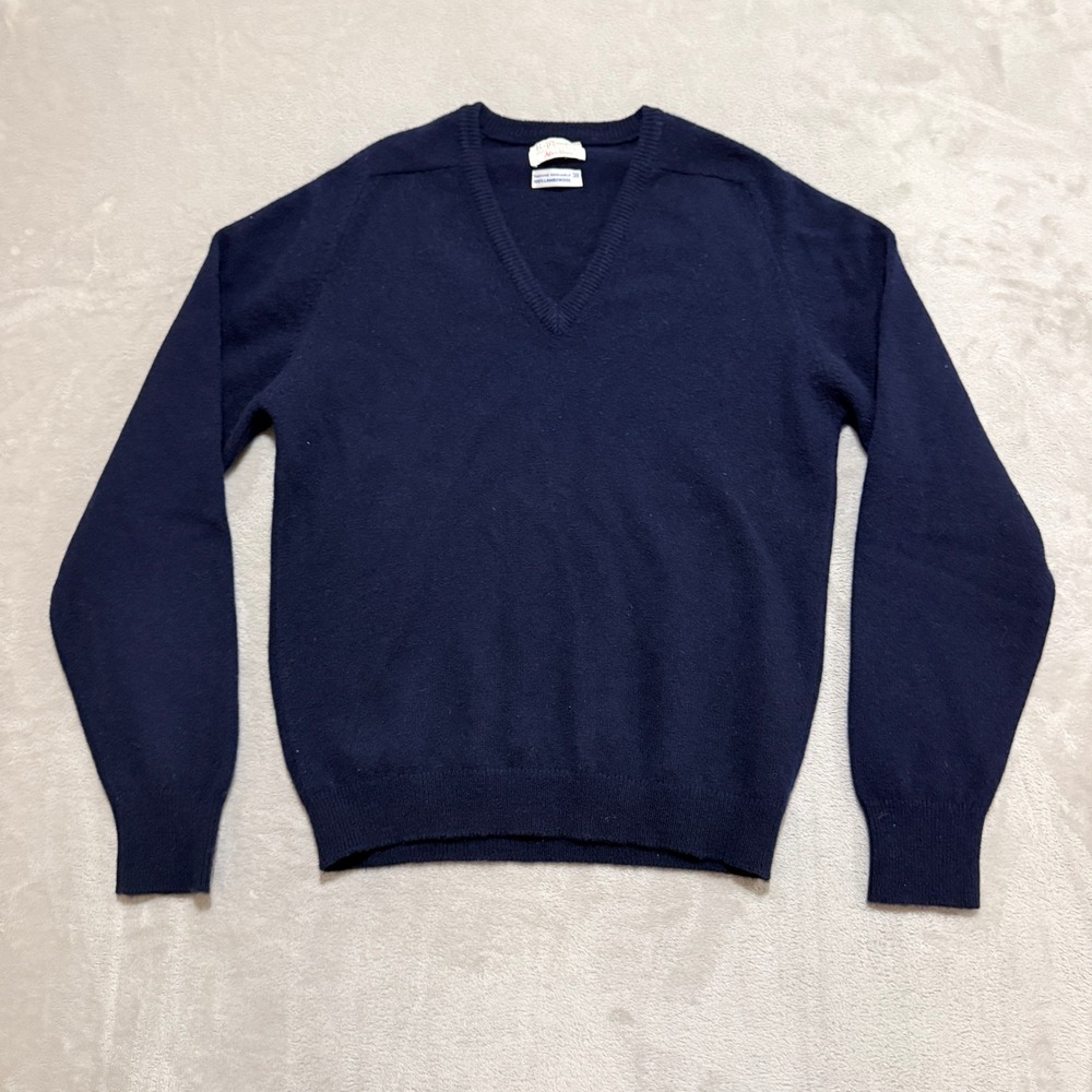 Vintage 80s Alan Paine B Altman Lambswool Sweater Men 38 (S) Navy V-Neck EUC
